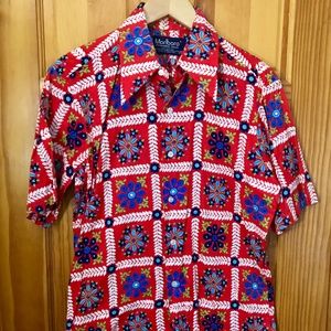 Vintage RARE Marlboro Press 1980s Hawaiian Shirt M
